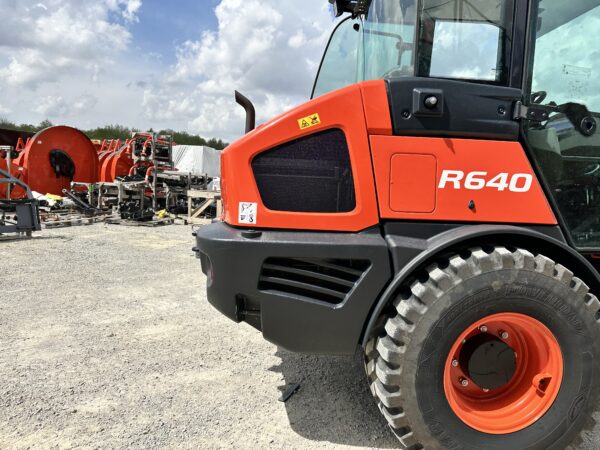 2024 R640 (FORMER RENTAL) - Image 7